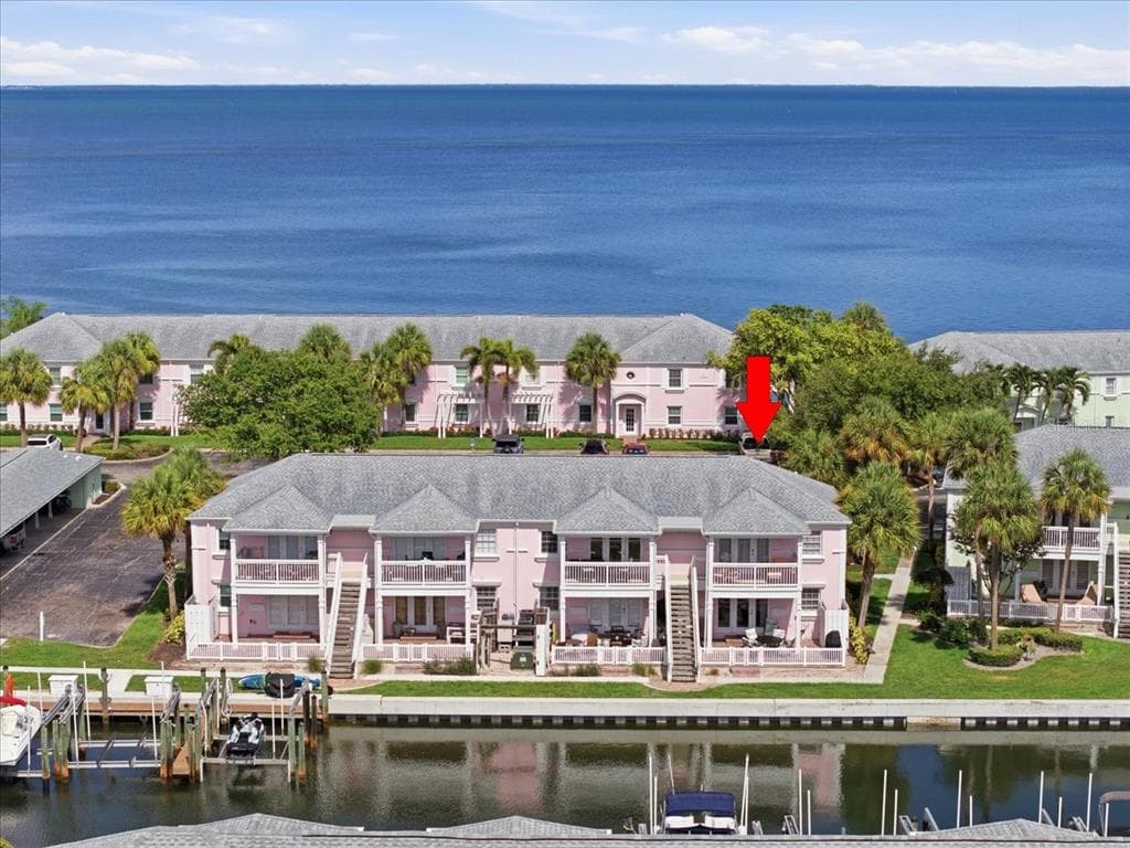 4843 COQUINA KEY DRIVE SE # A, ST PETERSBURG, FL 33705