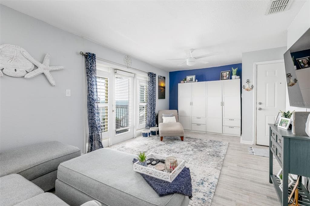 5118 COQUINA KEY DRIVE SE # C, ST PETERSBURG, FL 33705 — zdjęcie 3