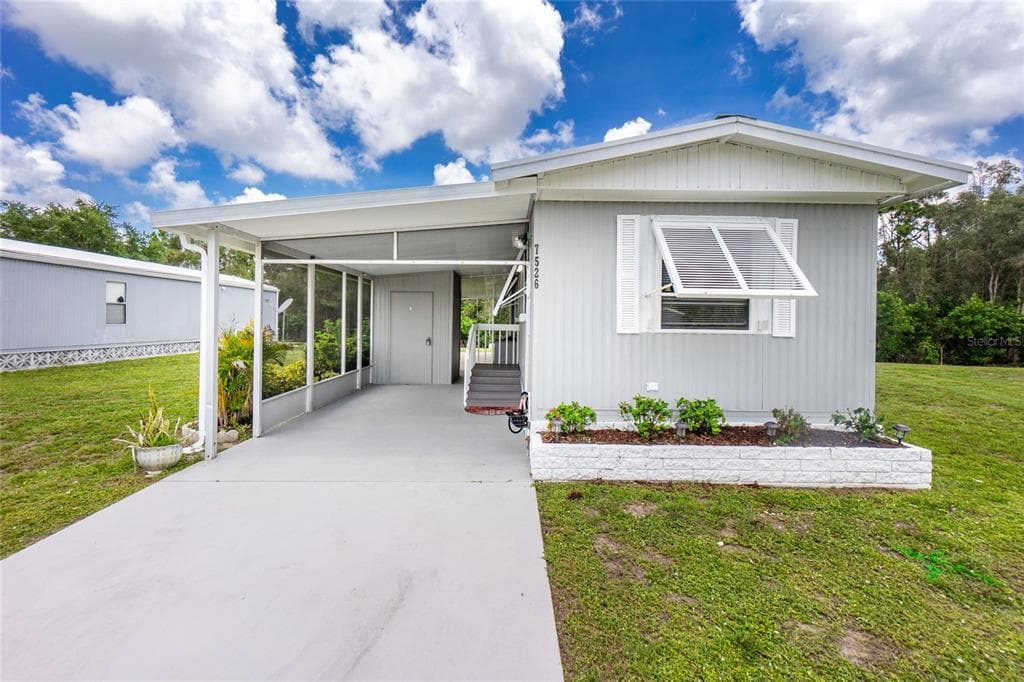 7526 SILAGE CIRCLE, PORT CHARLOTTE, FL 33981