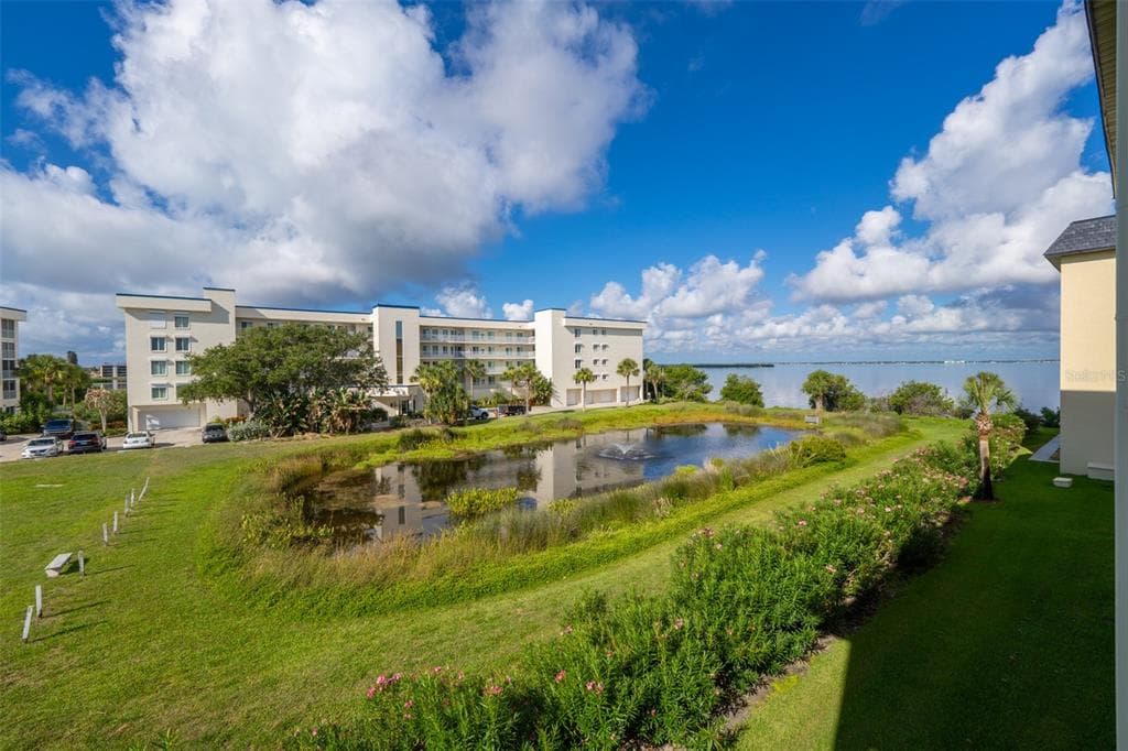 190 ESCAMBIA LANE # 305, COCOA BEACH, FL 32931 — zdjęcie 2