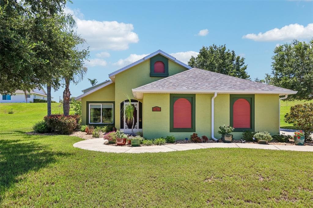 76 FAIRWAY CIRCLE, UMATILLA, FL 32784