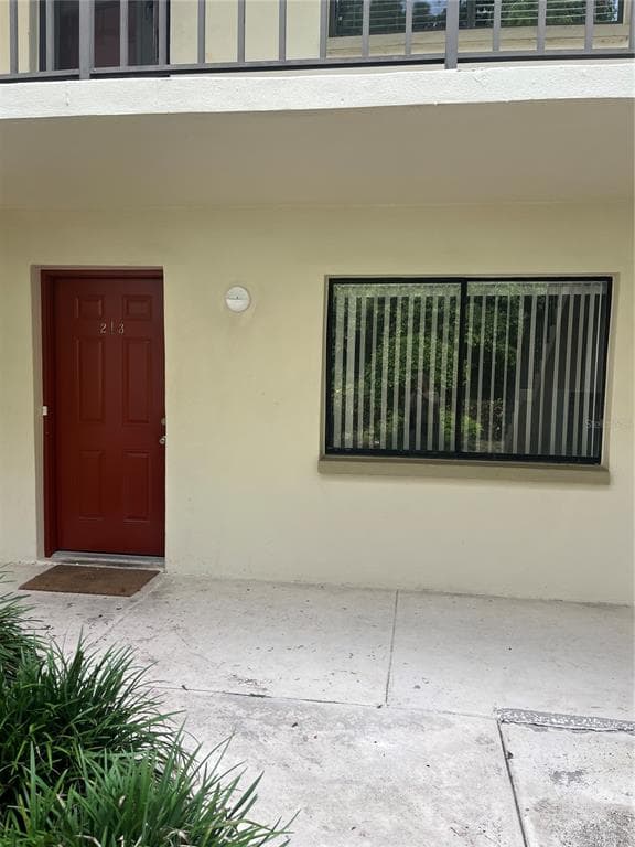 3300 FOX CHASE CIRCLE N # 213, PALM HARBOR, FL 34683