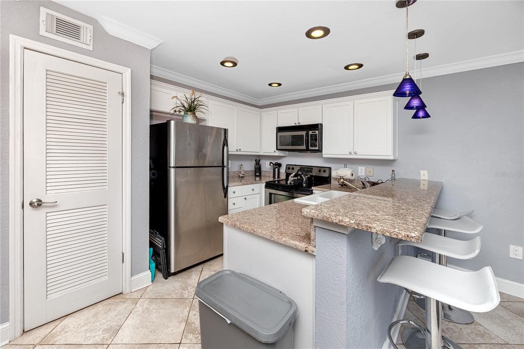 4103 GULF BOULEVARD # 209, ST PETE BEACH, FL 33706 — zdjęcie 5