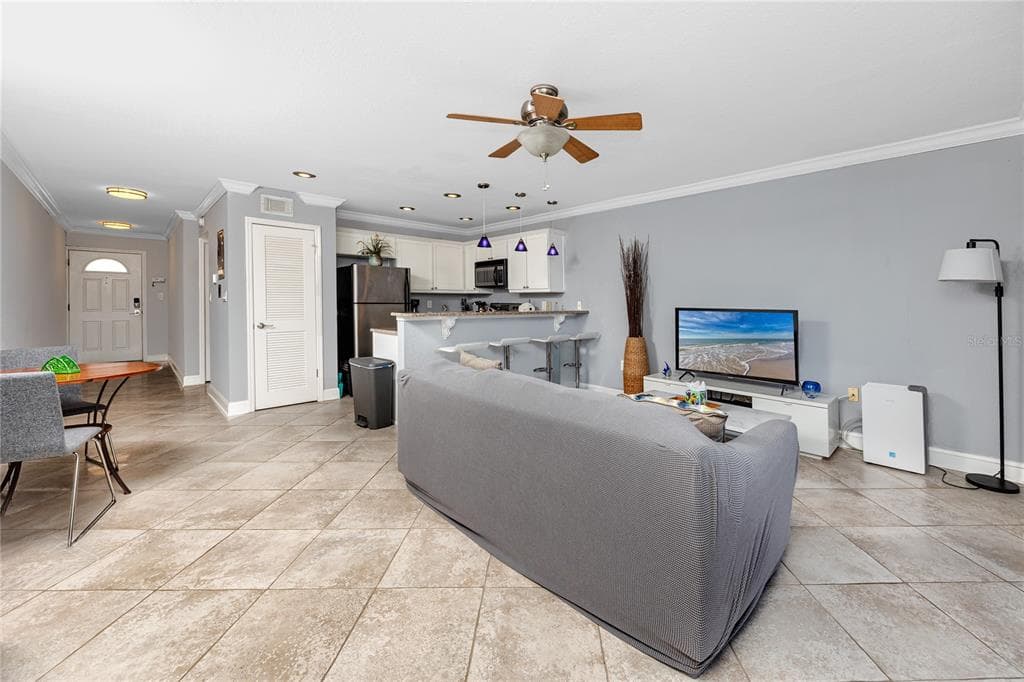 4103 GULF BOULEVARD # 209, ST PETE BEACH, FL 33706 — zdjęcie 4