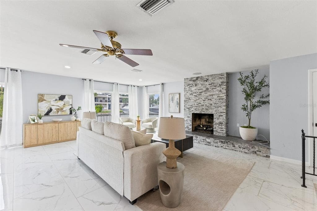 4000 14TH WAY NE, ST PETERSBURG, FL 33703 — zdjęcie 5
