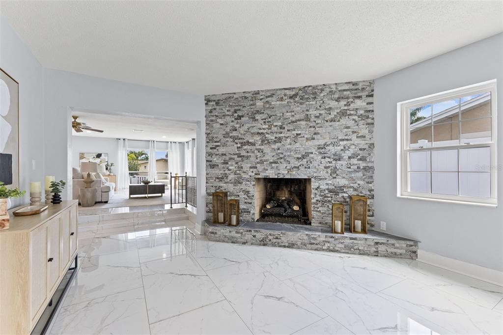 4000 14TH WAY NE, ST PETERSBURG, FL 33703 — zdjęcie 4