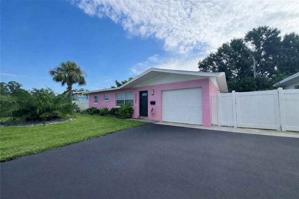 3748 MANATEE DRIVE SE, ST PETERSBURG, FL 33705