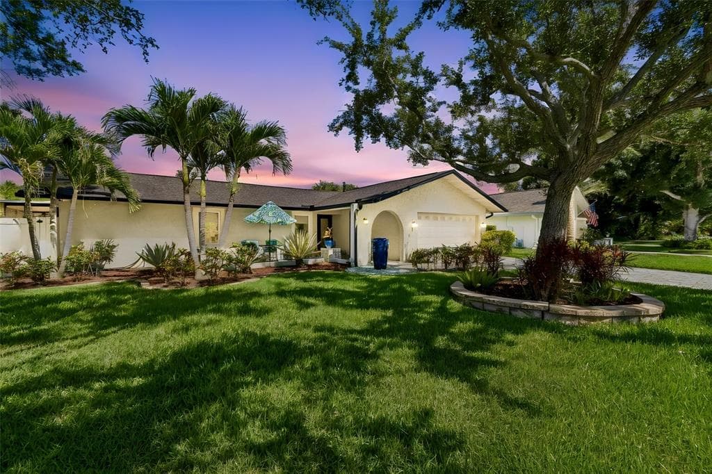 725 DEL ORO DRIVE, SAFETY HARBOR, FL 34695