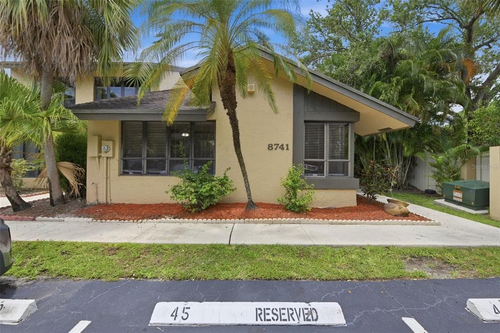 8741 CLEARY BOULEVARD, FORT LAUDERDALE, FL 33324