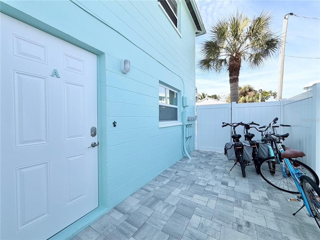 117 140TH AVENUE E # A, MADEIRA BEACH, FL 33708 — zdjęcie 5