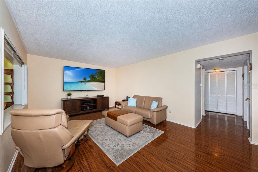 4700 COVE CIRCLE # 208, ST PETERSBURG, FL 33708 — zdjęcie 5