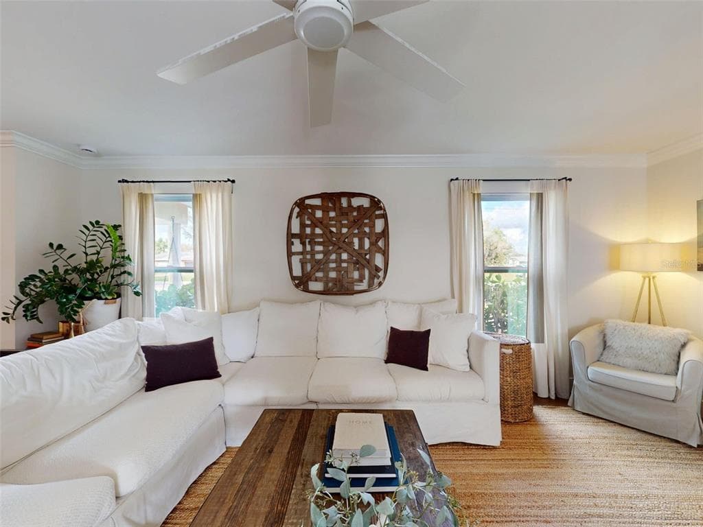 5218 VENETIAN BOULEVARD NE, ST PETERSBURG, FL 33703 — zdjęcie 4