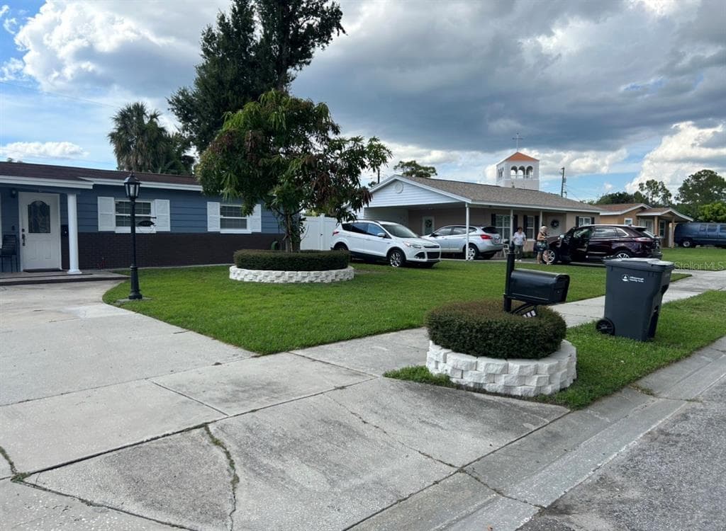 5112 GATEWAY DRIVE, TAMPA, FL 33615 — zdjęcie 3