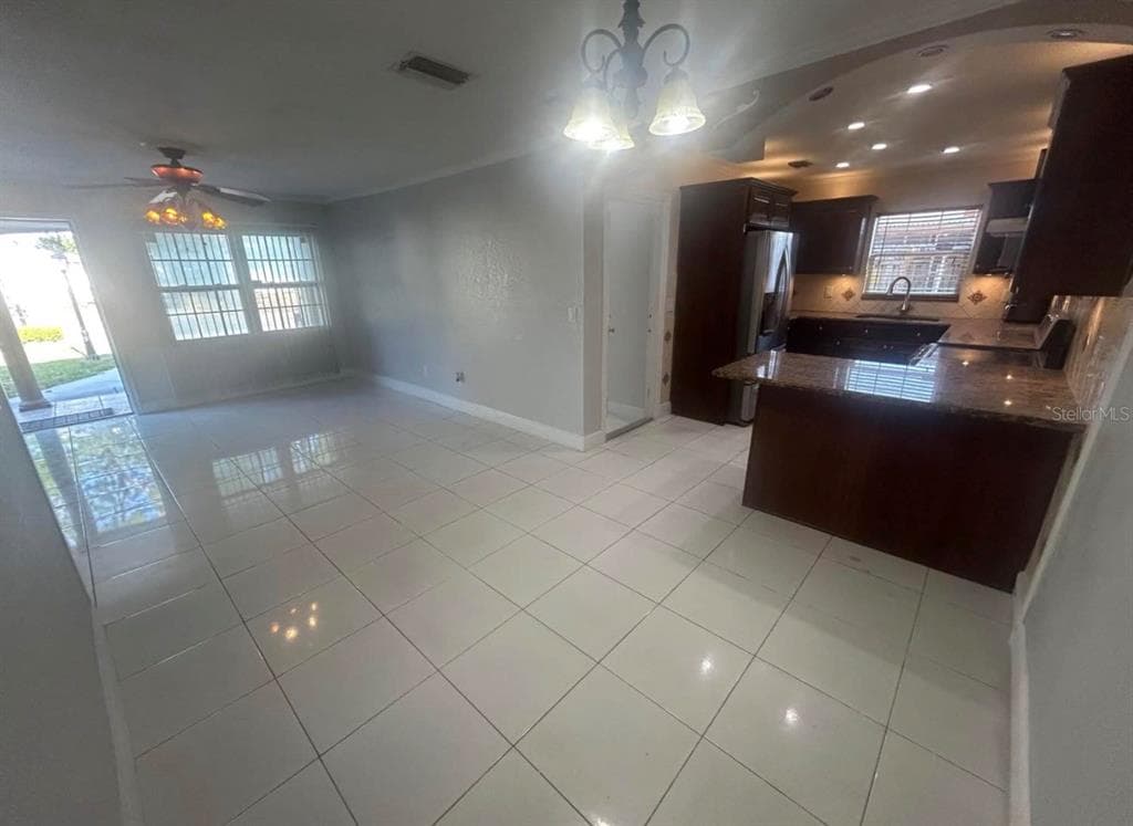 5112 GATEWAY DRIVE, TAMPA, FL 33615 — zdjęcie 5