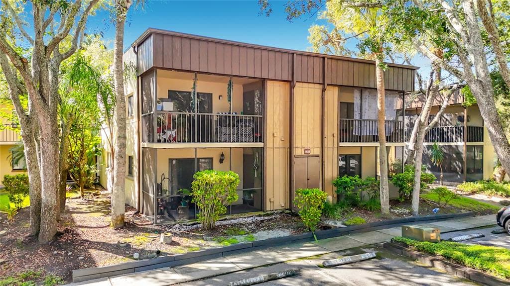 11805 RAINTREE LAKE LN # D, TEMPLE TERRACE, FL 33617