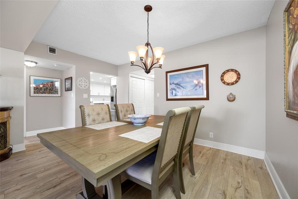 1621 GULF BOULEVARD # 706, CLEARWATER BEACH, FL 33767 — zdjęcie 5