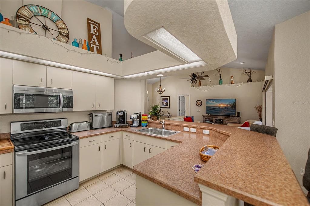 113 & 121 RED CEDAR PARK, ROTONDA WEST, FL 33947 — zdjęcie 5