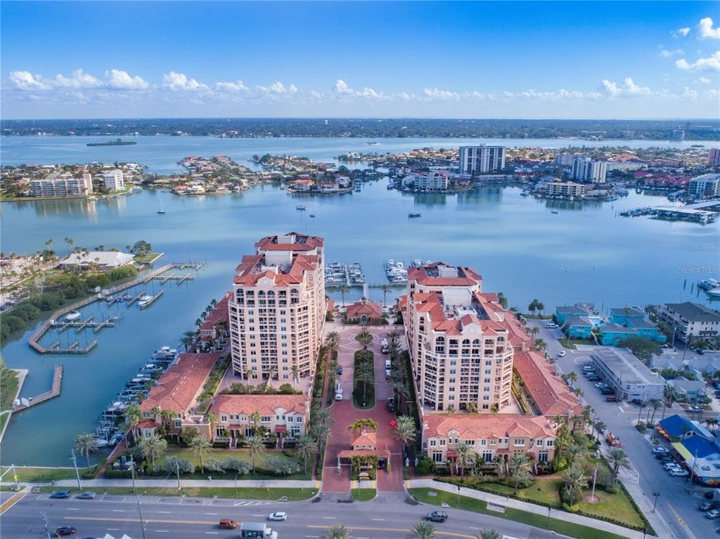 521 MANDALAY AVENUE # 704, CLEARWATER BEACH, FL 33767