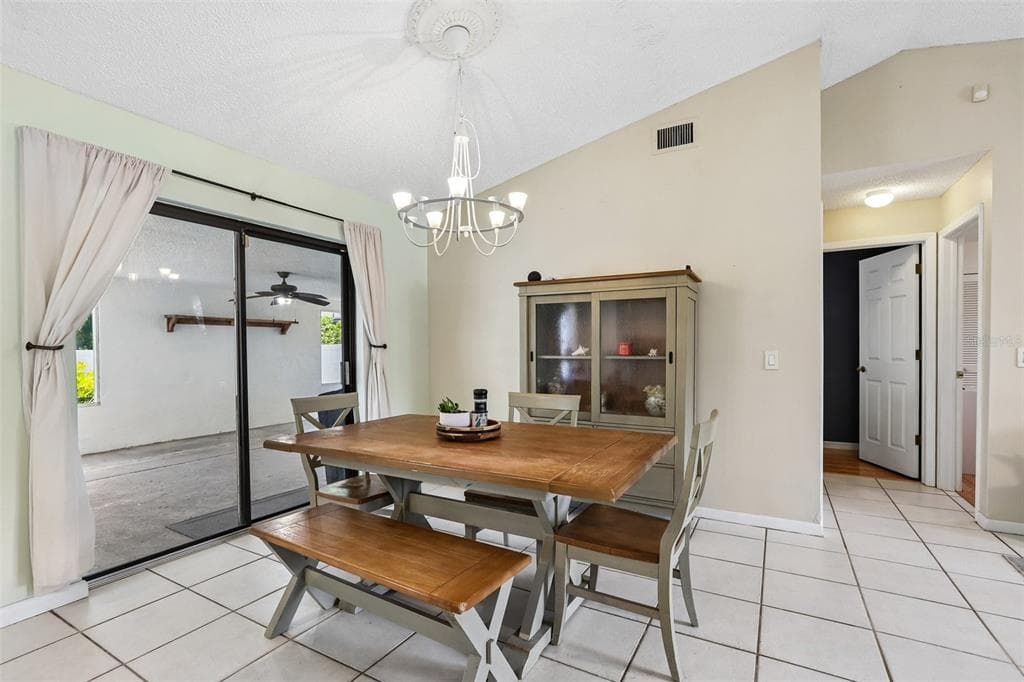 6805 LONGPOINTE WAY, TAMPA, FL 33615 — zdjęcie 5