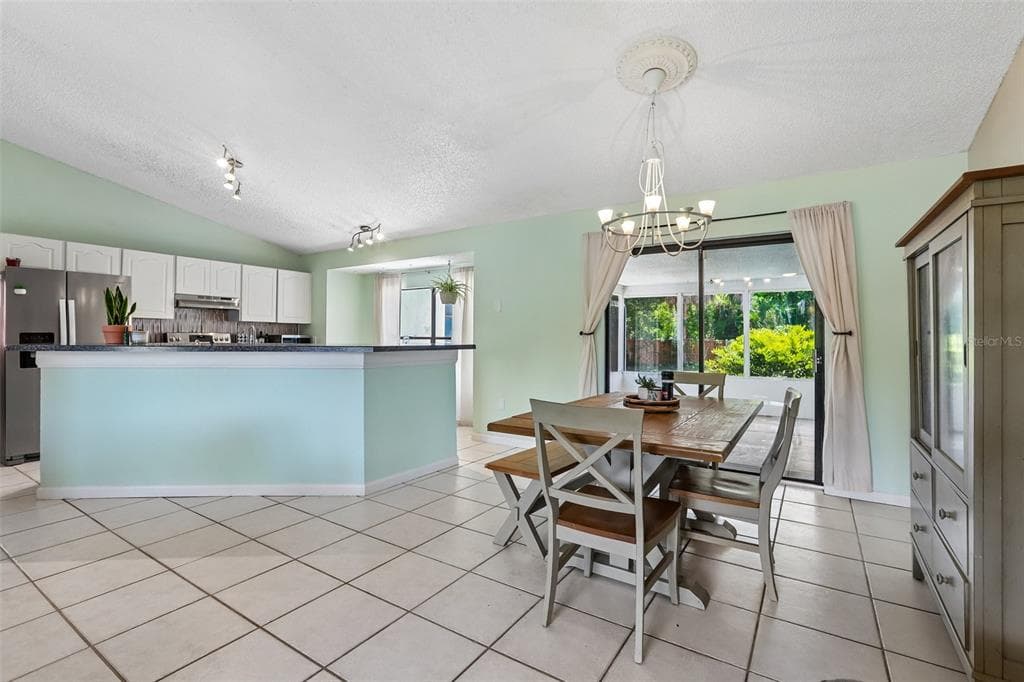 6805 LONGPOINTE WAY, TAMPA, FL 33615 — zdjęcie 4