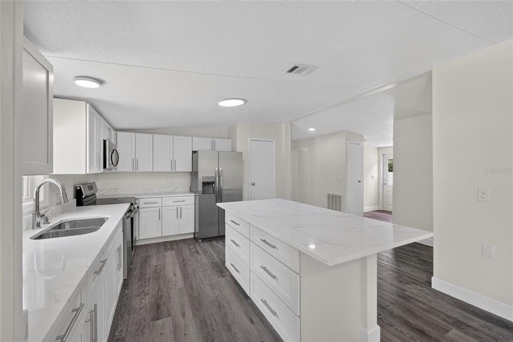225 SKYLINE DRIVE, LADY LAKE, FL 32159 — zdjęcie 5