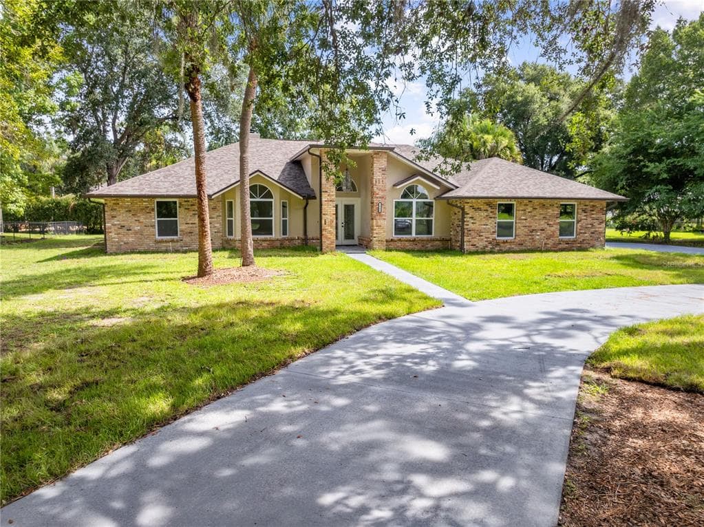 2082 CAMELOT BOULEVARD, ST CLOUD, FL 34772