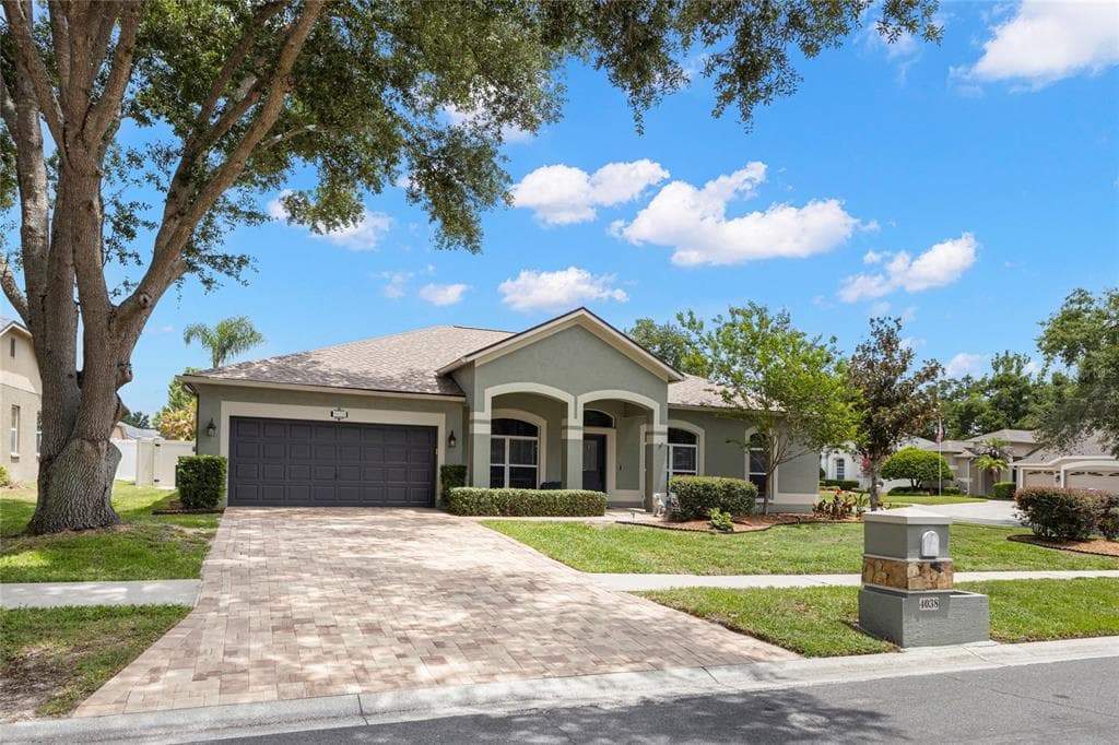 4038 LITHIA RIDGE BOULEVARD, VALRICO, FL 33596