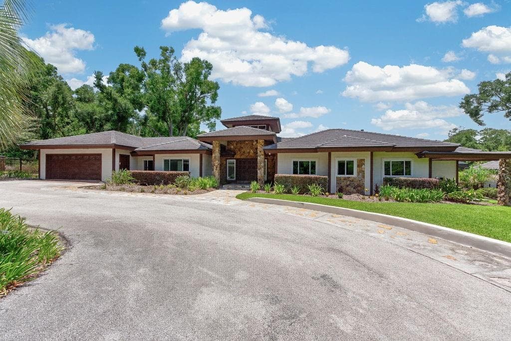 1007 LAKEWOOD DRIVE, BRANDON, FL 33510