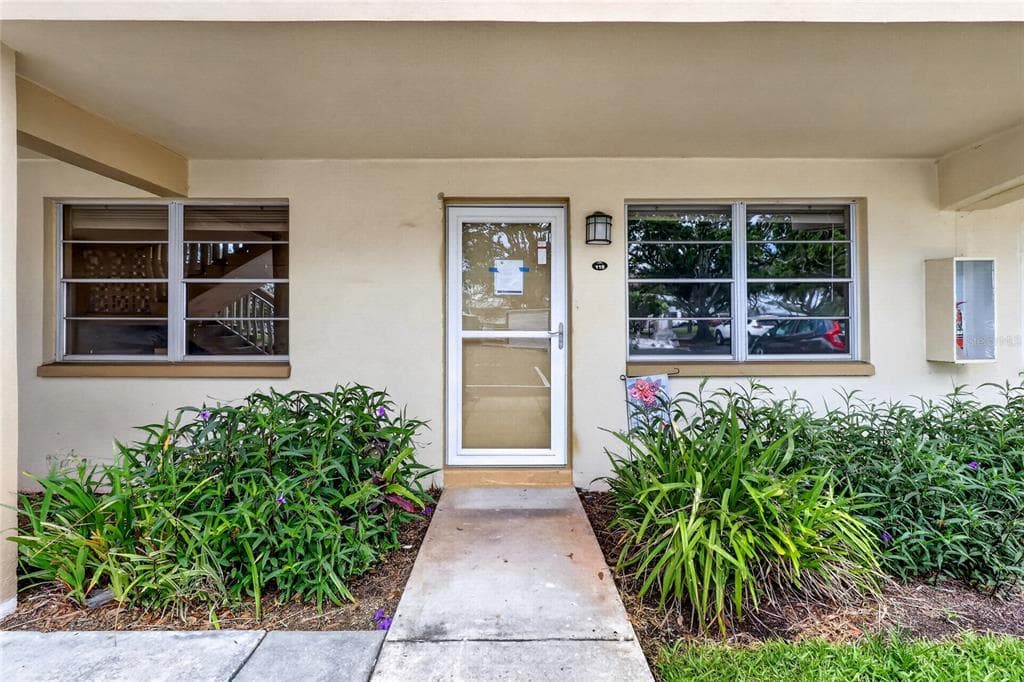 951 79TH AVENUE N # 115, ST PETERSBURG, FL 33702 — zdjęcie 4