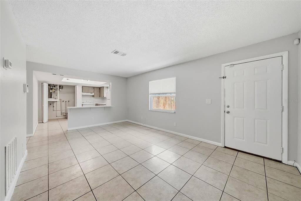 2564 42ND AVENUE N, ST PETERSBURG, FL 33714 — zdjęcie 2