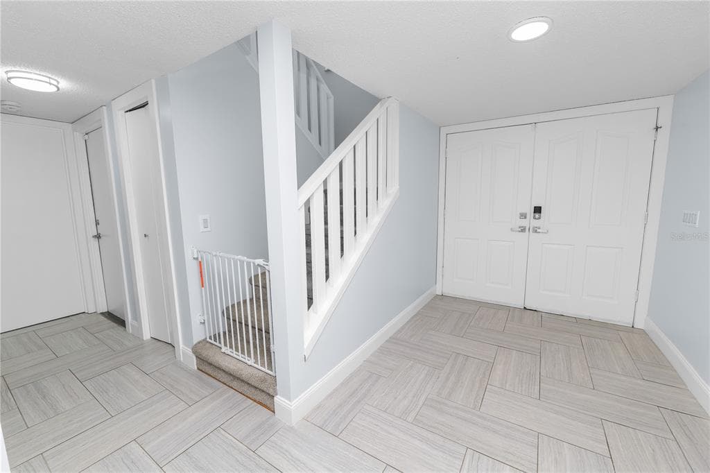 1224 RAINBROOK CIRCLE, VALRICO, FL 33596 — zdjęcie 3
