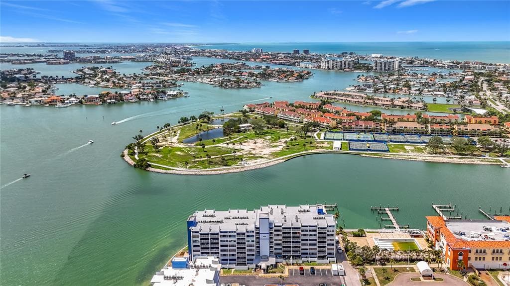 450 TREASURE ISLAND CAUSEWAY # 111, TREASURE ISLAND, FL 33706 — zdjęcie 3
