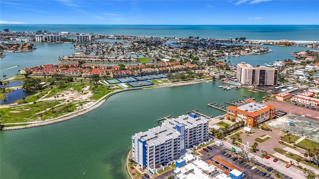 450 TREASURE ISLAND CAUSEWAY # 111, TREASURE ISLAND, FL 33706 — zdjęcie 4