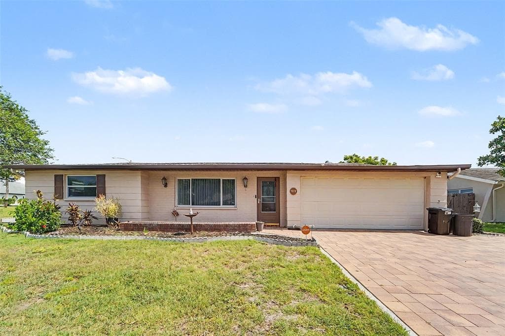 7015 MORAVIAN DRIVE, PORT RICHEY, FL 34668