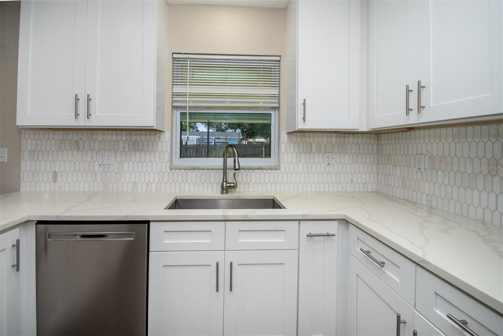 1531 VALENCIA STREET, CLEARWATER, FL 33756 — zdjęcie 4