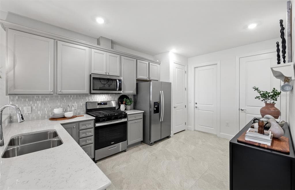 18718 INDIAN ROCK PLACE, LAKEWOOD RANCH, FL 34211 — zdjęcie 3