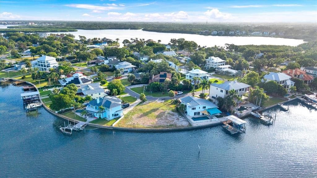121 AUGUSTA AVENUE, PALM HARBOR, FL 34683 — zdjęcie 2