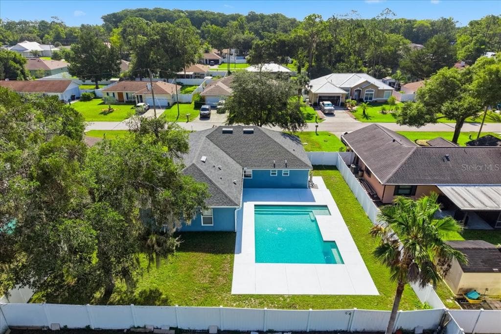 41 ZEPHYR LILY TRAIL, PALM COAST, FL 32164