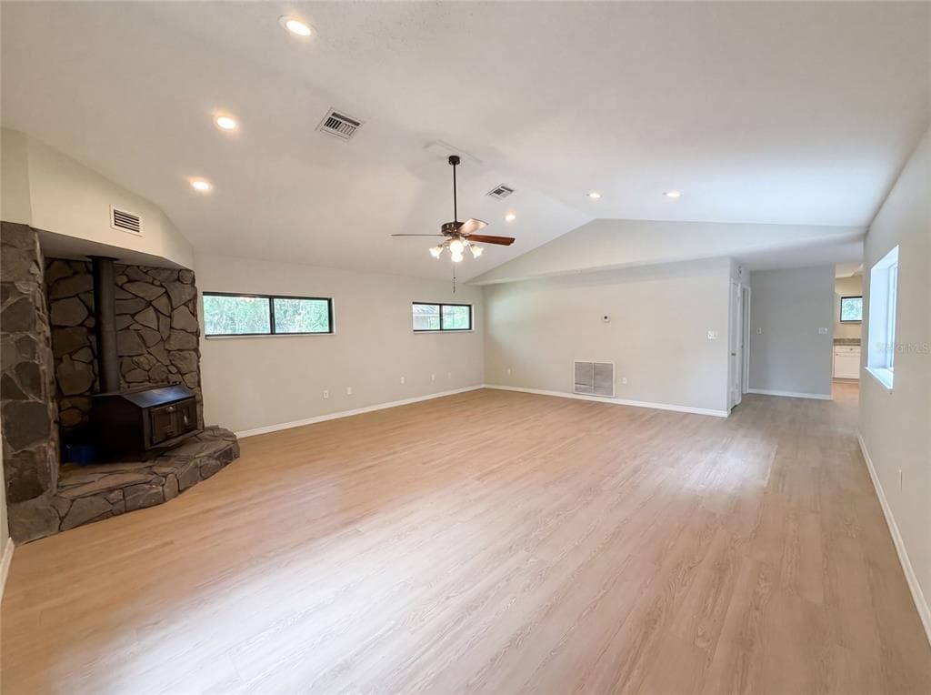 3739 LAKE GRIFFIN ROAD, LADY LAKE, FL 32159 — zdjęcie 3