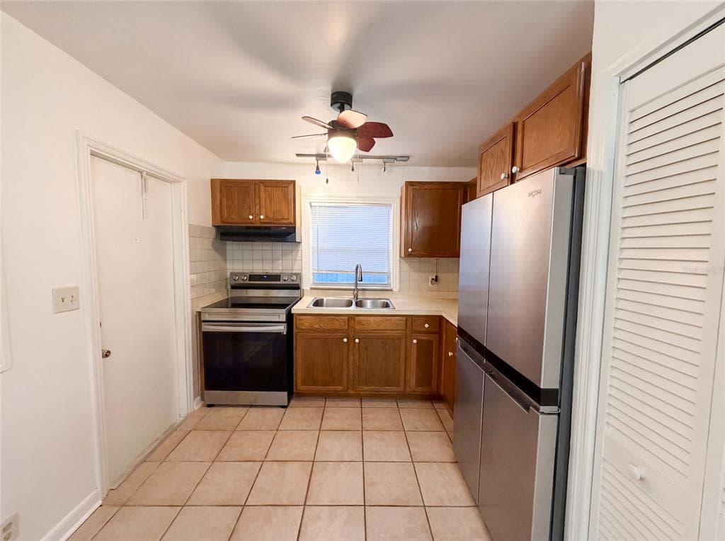 626 S 67TH STREET, TAMPA, FL 33619 — zdjęcie 2