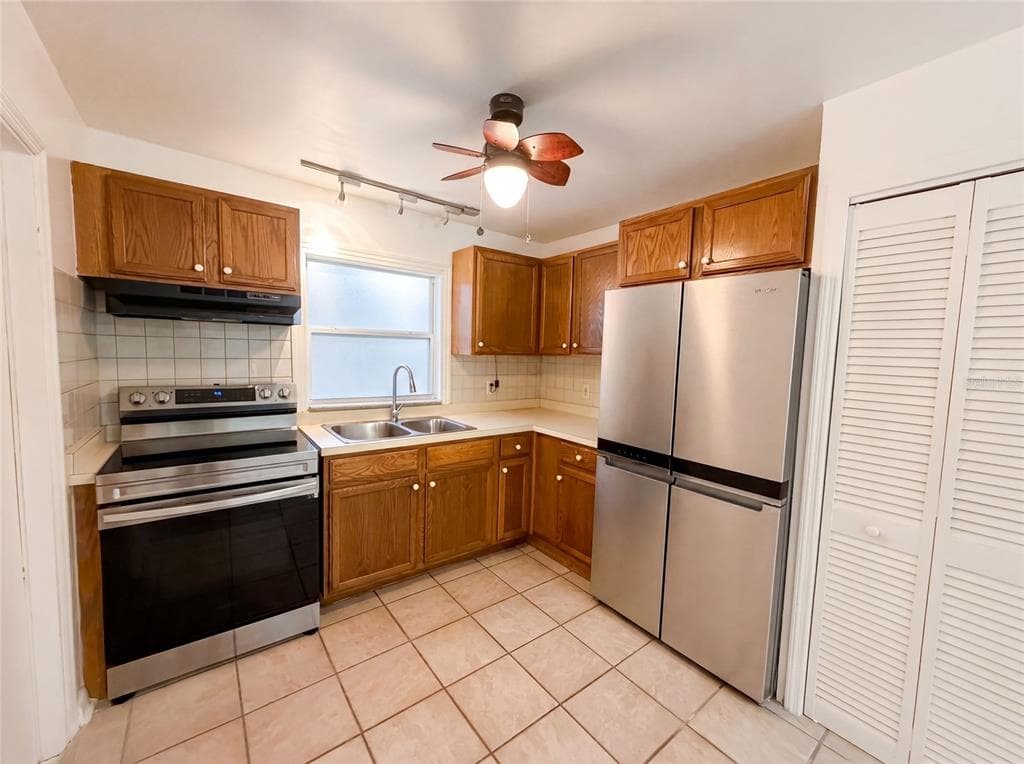 626 S 67TH STREET, TAMPA, FL 33619 — zdjęcie 3