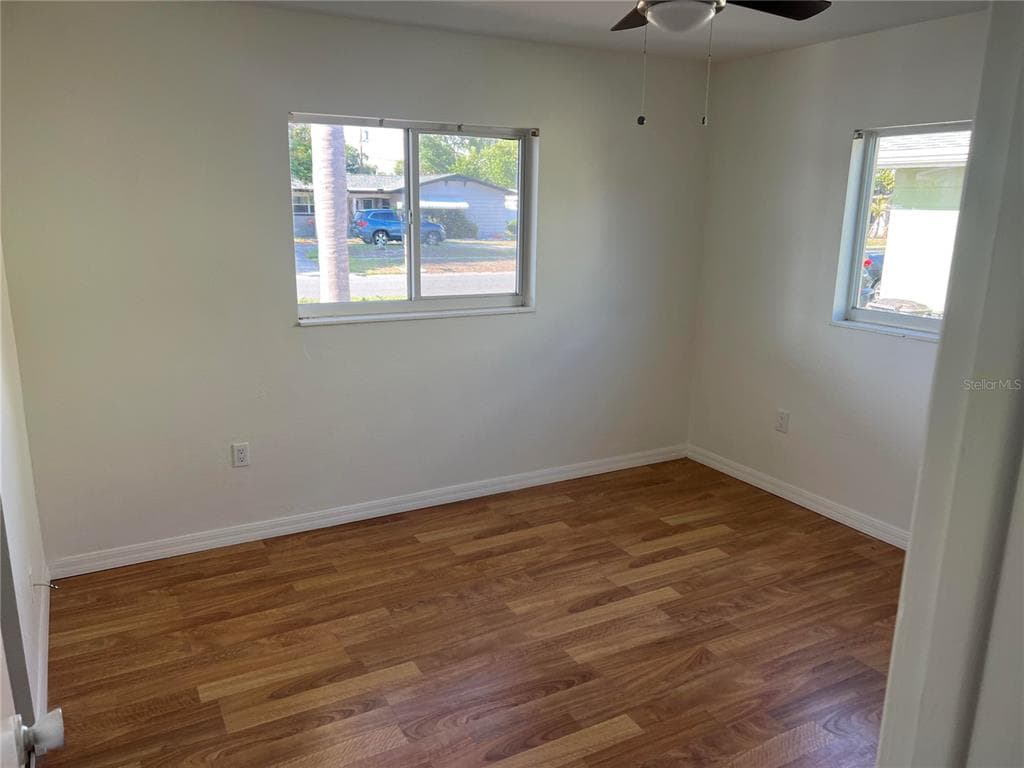 10934 FREEDOM BOULEVARD, SEMINOLE, FL 33772 — zdjęcie 5