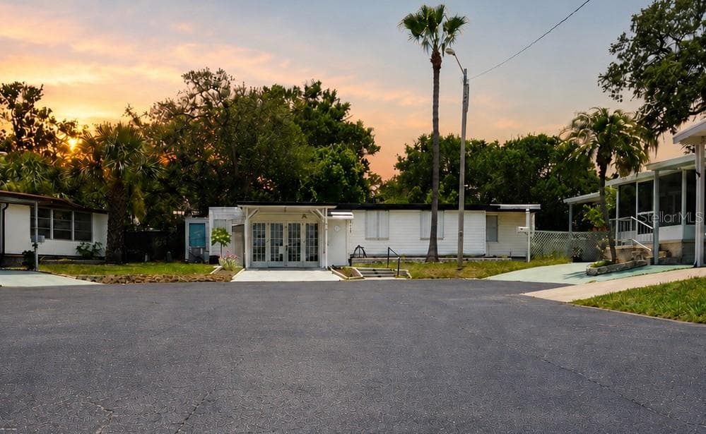 980 7TH STREET NW # 71, LARGO, FL 33770 — zdjęcie 2