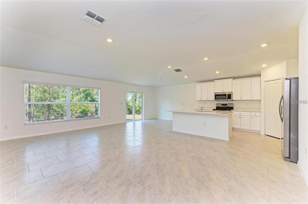 1207 SHEEHAN BOULEVARD, PORT CHARLOTTE, FL 33952 — zdjęcie 2