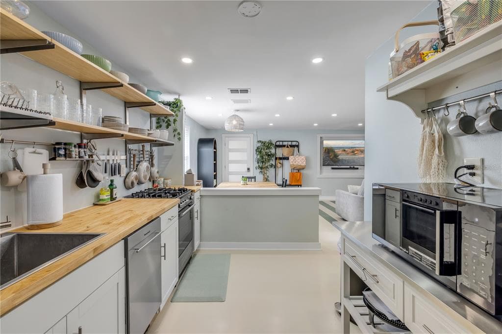 308 DUE EAST STREET, NEW SMYRNA BEACH, FL 32169 — zdjęcie 3