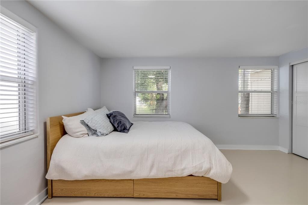 308 DUE EAST STREET, NEW SMYRNA BEACH, FL 32169 — zdjęcie 4