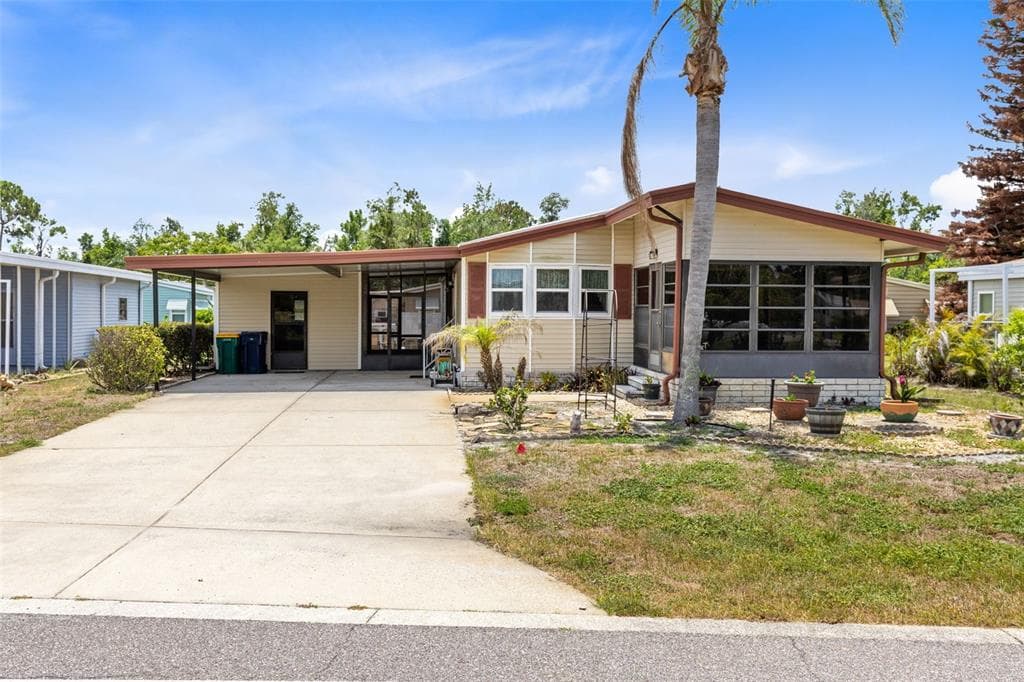 3217 RAINBOW ROAD, TAVARES, FL 32778