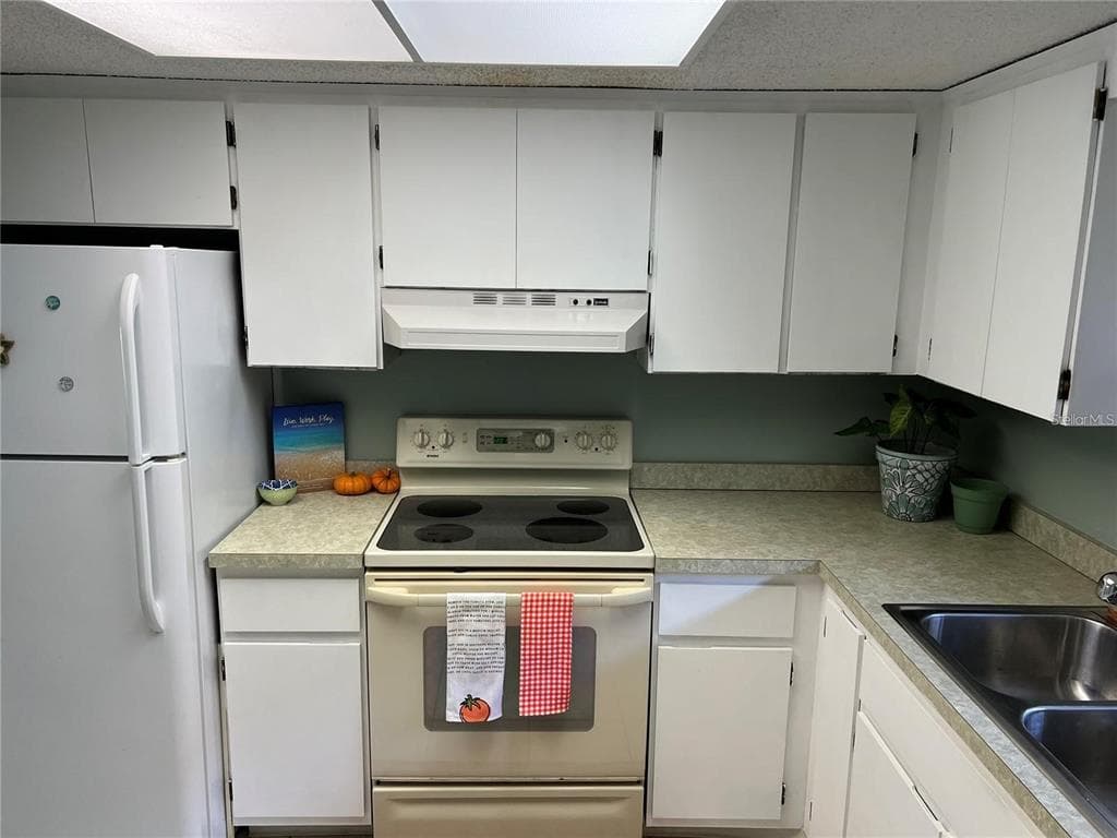 1100 E BAY DRIVE # 35, LARGO, FL 33770 — zdjęcie 2