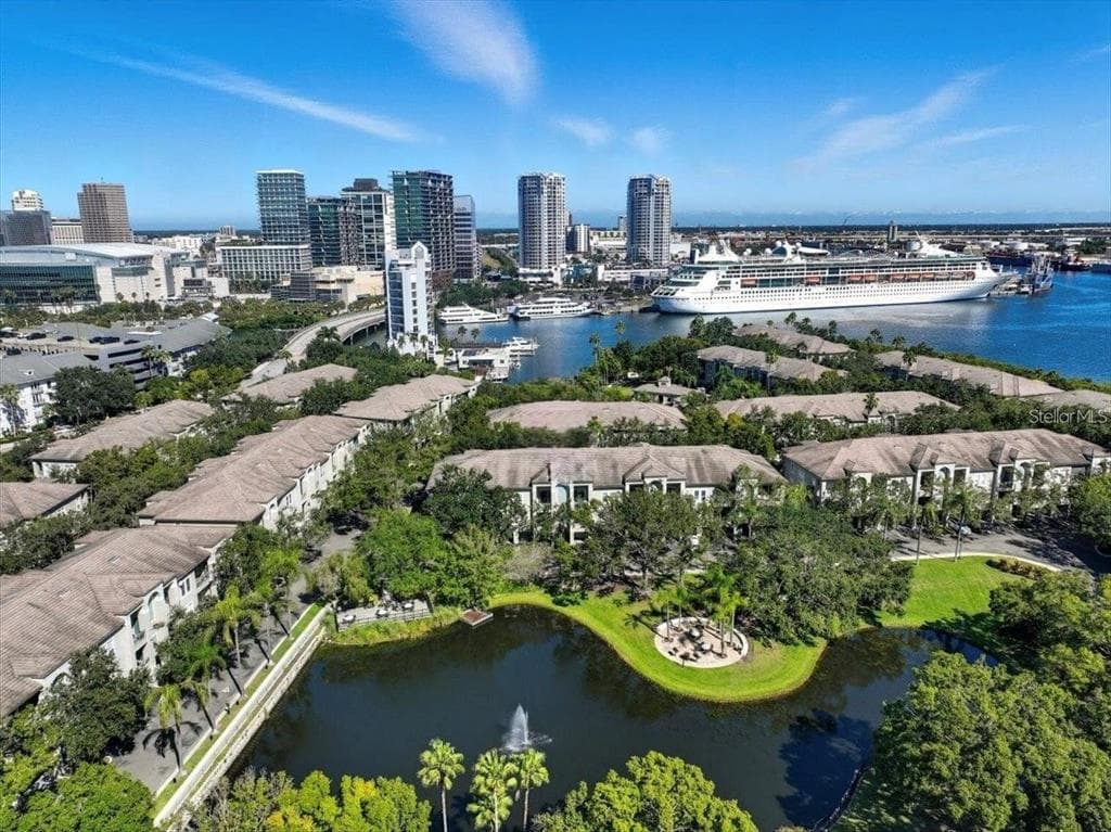 716 PROMENADE PLACE, TAMPA, FL 33602