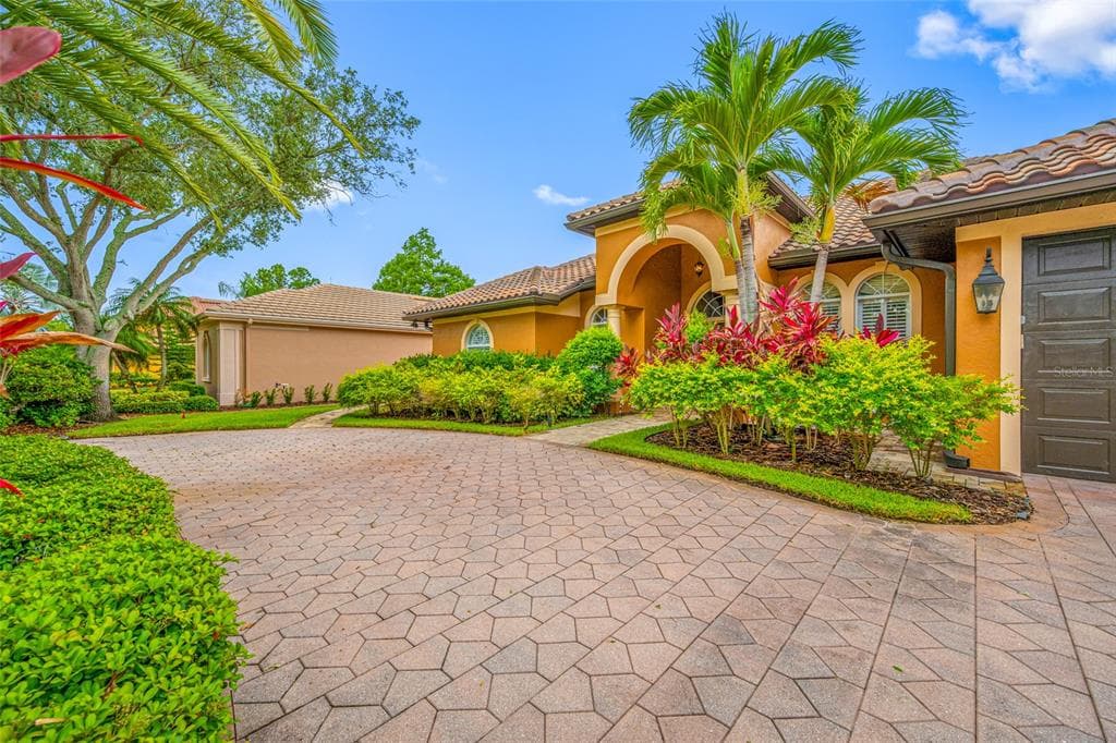 7888 BAYOU CLUB BOULEVARD, SEMINOLE, FL 33777 — zdjęcie 2